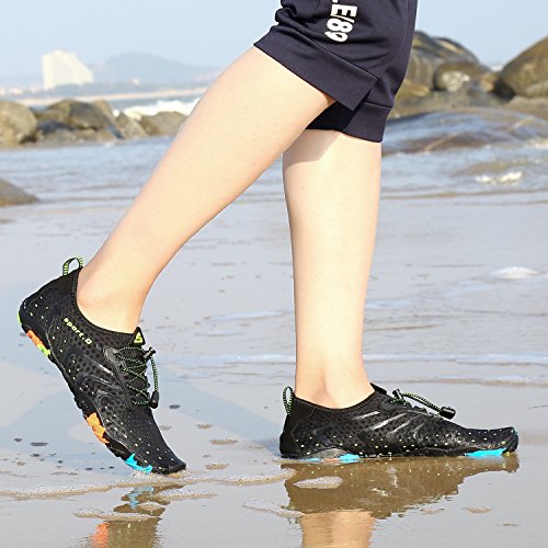SAGUARO Zapatos de Surf de Descalzo Playa Aqua Buceo Natación Yoga Calcetines Hombre Mujer,02-Negro,43