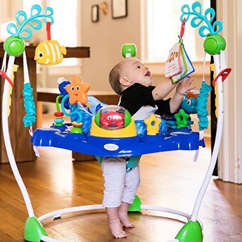 Baby Einstein, Saltador y Centro de actividades Neptune's Ocean Discovery con 15 juguetes interactivos multilingües, luz y música, altura ajustable