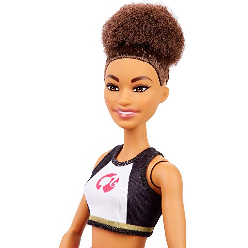 Barbie Quiero Ser Boxeadora, muñeca morena con guantes de boxeo rosa (Mattel GJL64)