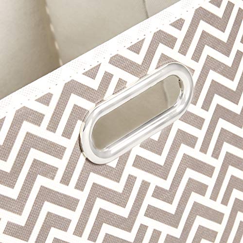 Amazon Basics - Cajas de almacenamiento de tela, con forma de cubo, plegables, con ojales metálicos, 6 unidades, chevrón gris topo