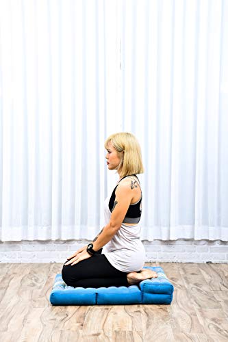 LEEWADEE Asiento de meditación – Almohadilla Plegable para Hacer Yoga, cojín para el Suelo de kapok ecológico Hecho a Mano, 54 x 72 cm, Azul Claro