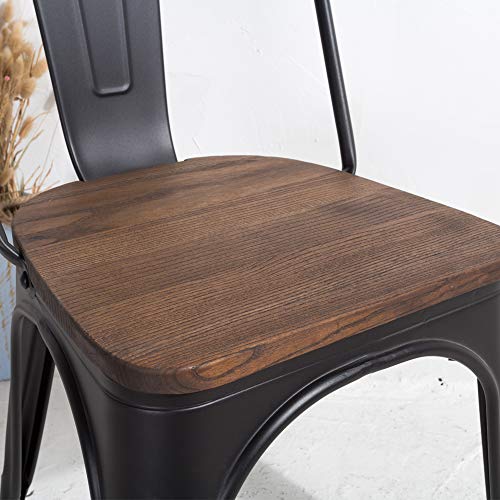 KOSMI Lote de 4 sillas de estilo industrial negro y madera industrial en metal negro mate y asiento de madera oscura