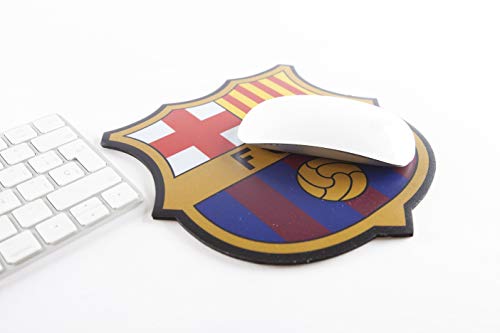 Fútbol Club Barcelona - Alfombrilla para Ratón - Forma y Colores del Escudo del Club - Base de Goma Antideslizante - Revestimiento Impermeable - Producto Oficial del Equipo