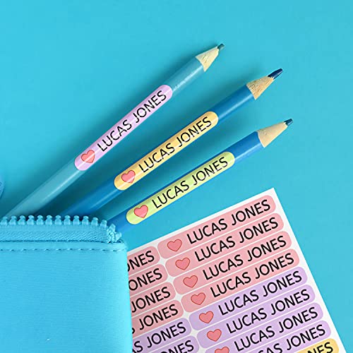 50 Etiquetas Adhesivas Personalizadas para lápices, bolis y rotuladores. Pegatinas escolares con nombre para marcar objetos. Adhesivos resistentes al agua, Medida 4,6 x 0,6 cm