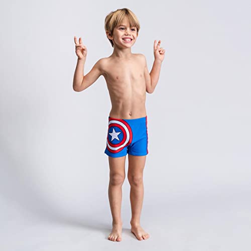 Bañador Bóxer de Marvel para Niño - Color Azul y Rojo - Talla 4 Años - Tejido de Secado Rápido - Estampado de Capitán América y Marvel - Producto Original Diseñado en España