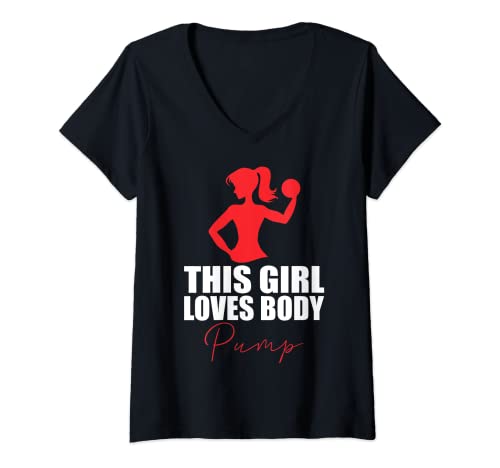 Camiseta Gym Girls This Girl Loves Body Pump Memes divertidos para chicas de gimnasio Camiseta Cuello V