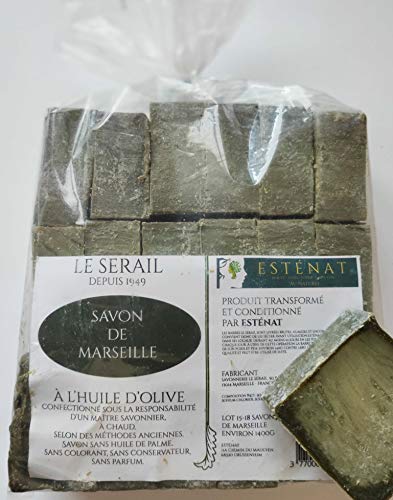 Lote de 16 a 18 jabones de Marsella en bruto, extrapuros, con aceite de oliva. Peso total mínimo: 1,4 kg
