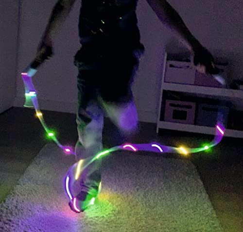moses. 38137 - Cuerda de saltar ajustable con luces LED, 3 modos de iluminación diferentes y contador, multicolor