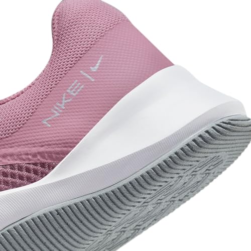 Nike W MC Trainer 2, Sneaker Mujer, Elemental Pink/White-Pure Platinum, 38 EU