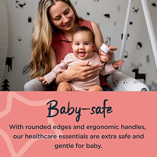 Tommee Tippee Set de Cuidado y Aseo para Bebé, 9 Artículos Esenciales para el Cuidado del Recién Nacido, Funda de Viaje Impermeable y Fácil de Limpiar, Diseño puede variar
